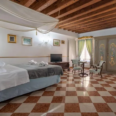 Canal View Apartment
